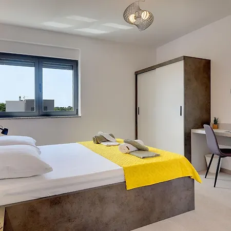Beautiful With Private Swimming Pool Villa *